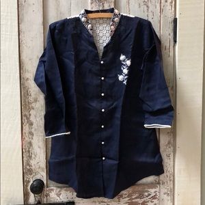 Benzer Kurta Top with crochet and embroidery